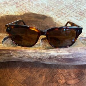 Status Anxiety Tortoise Sunglasses with case